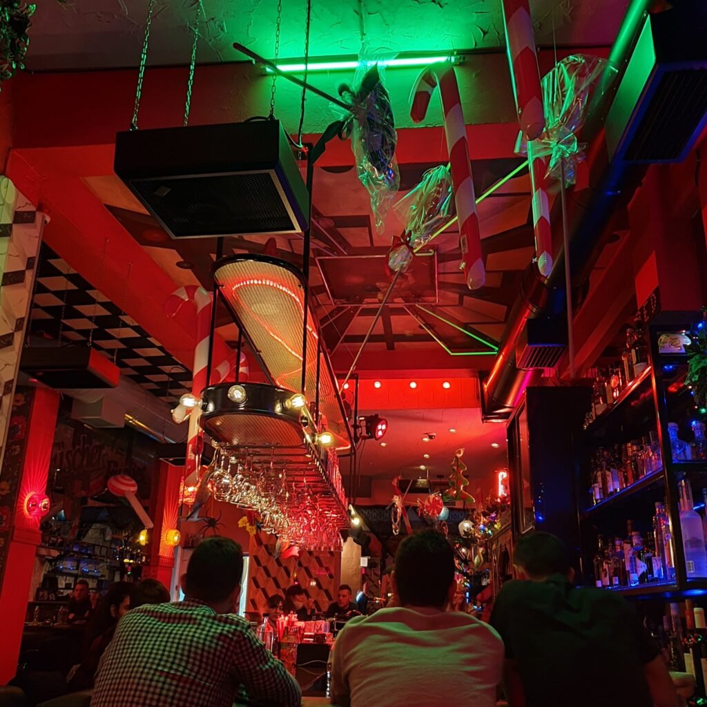 red_culture_bar_music_katerini_bar_nightlife_4-min